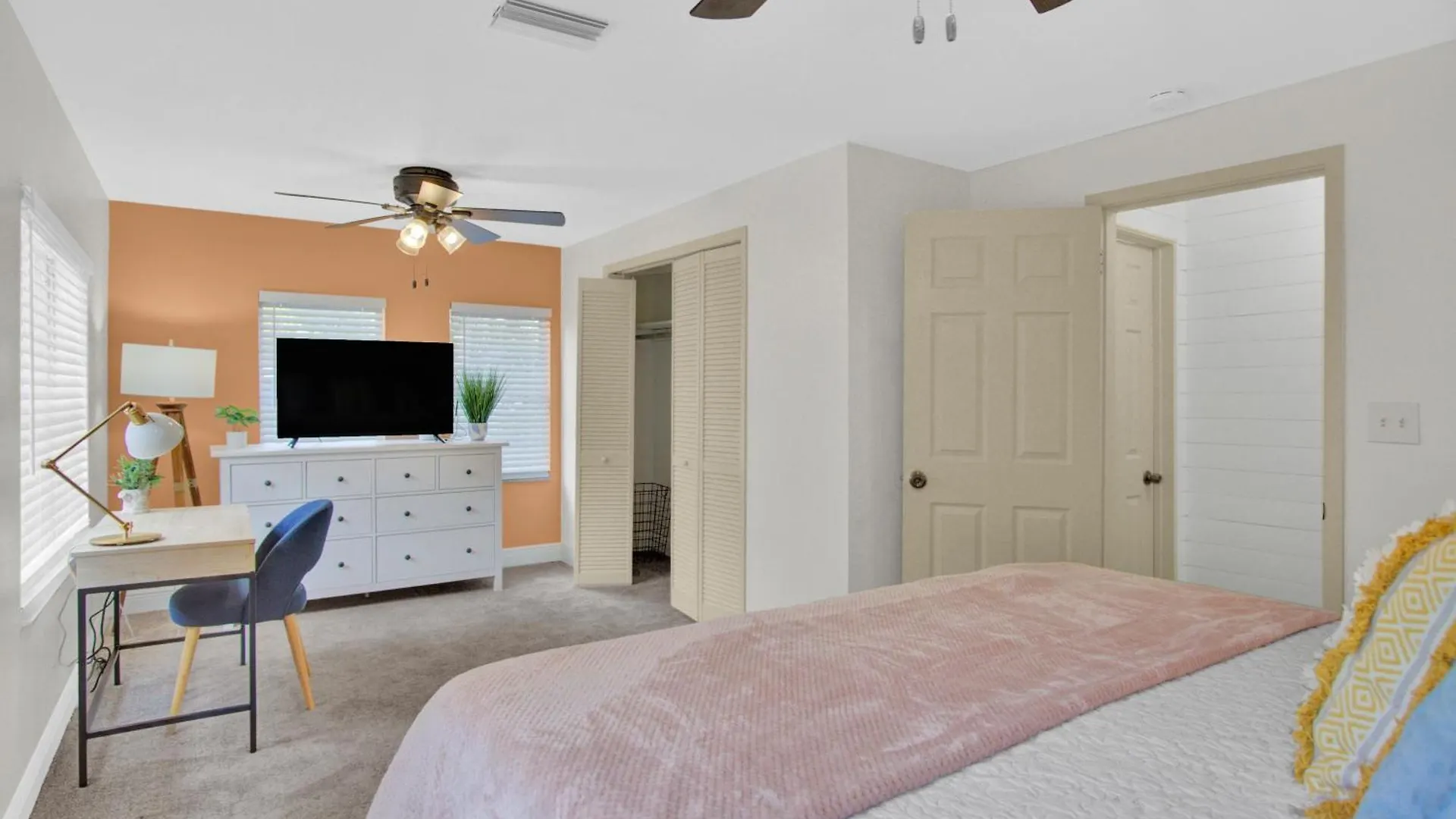 Nyaraló 10 Beds! Large Home Groups Multiple Families Tampa